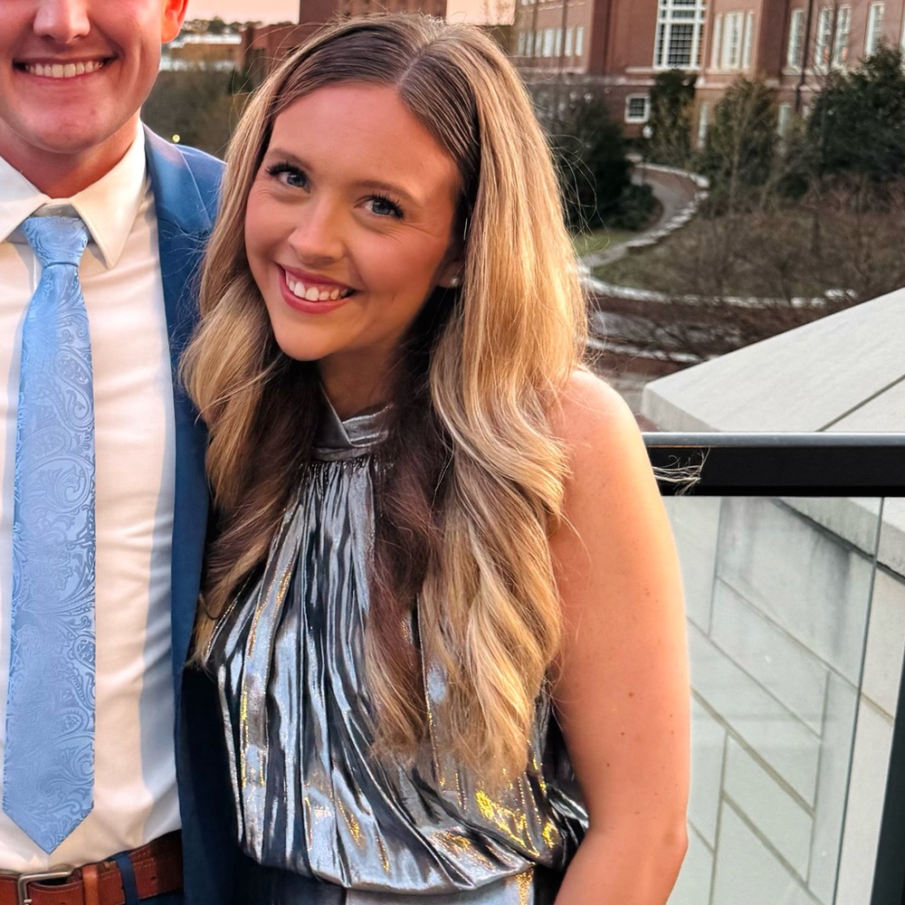 Meet your Posher, Macy